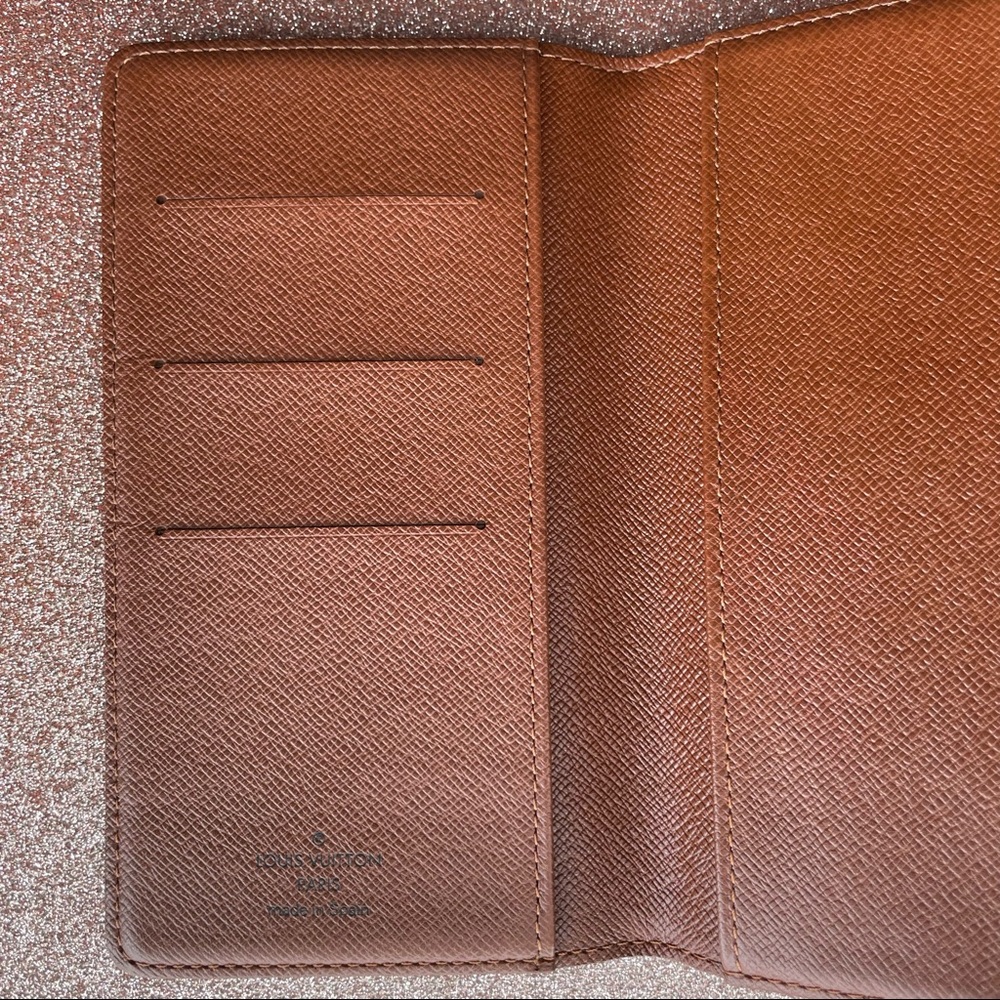 Louis Vuitton monogram checkbook wallet - Picture 12 of 16